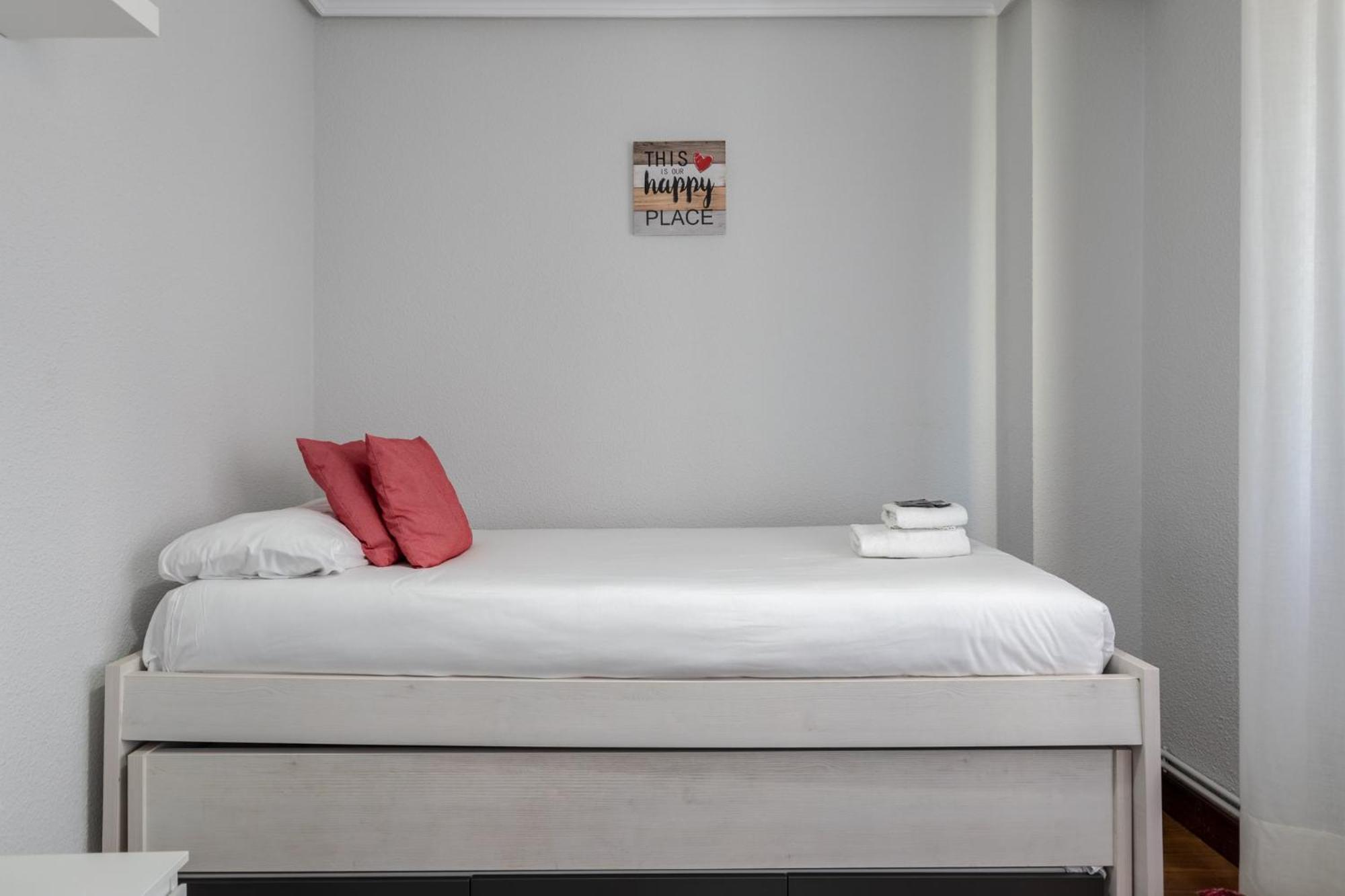 Etxebarria Apartment By People Rentals Bilbao Exterior foto