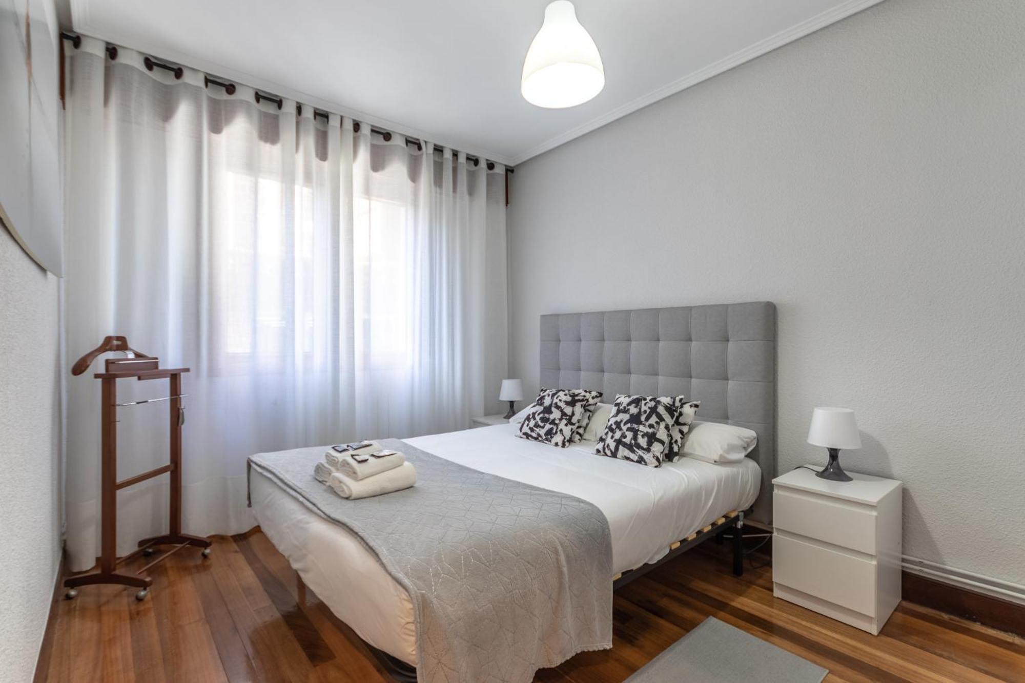Etxebarria Apartment By People Rentals Bilbao Exterior foto